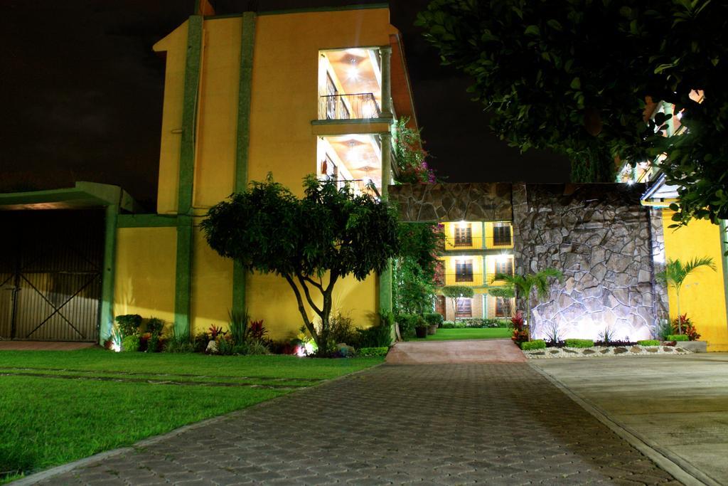 Hotel Oaxtepec Exterior photo